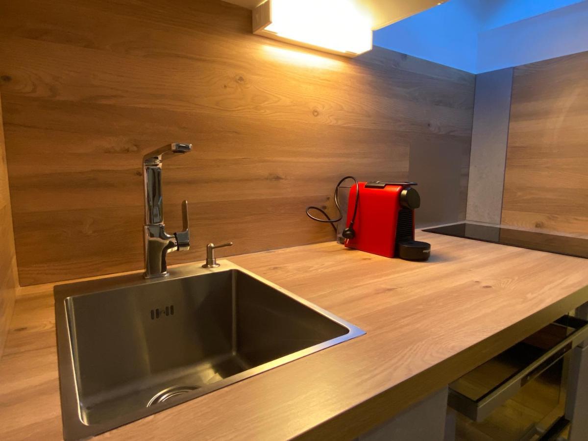 Joli Studio Renove Au Coeur De Каутерец Екстериор снимка