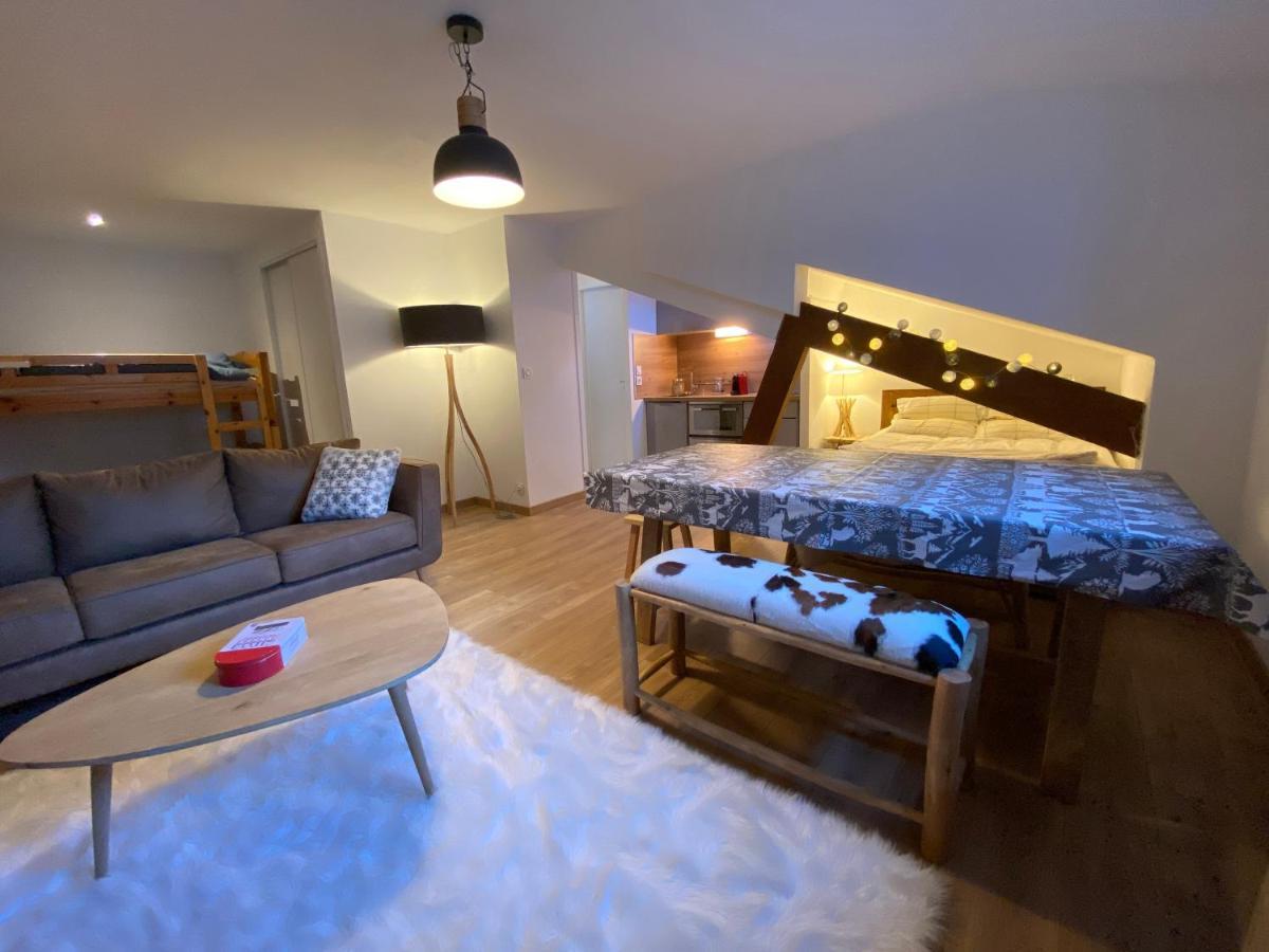Joli Studio Renove Au Coeur De Каутерец Екстериор снимка