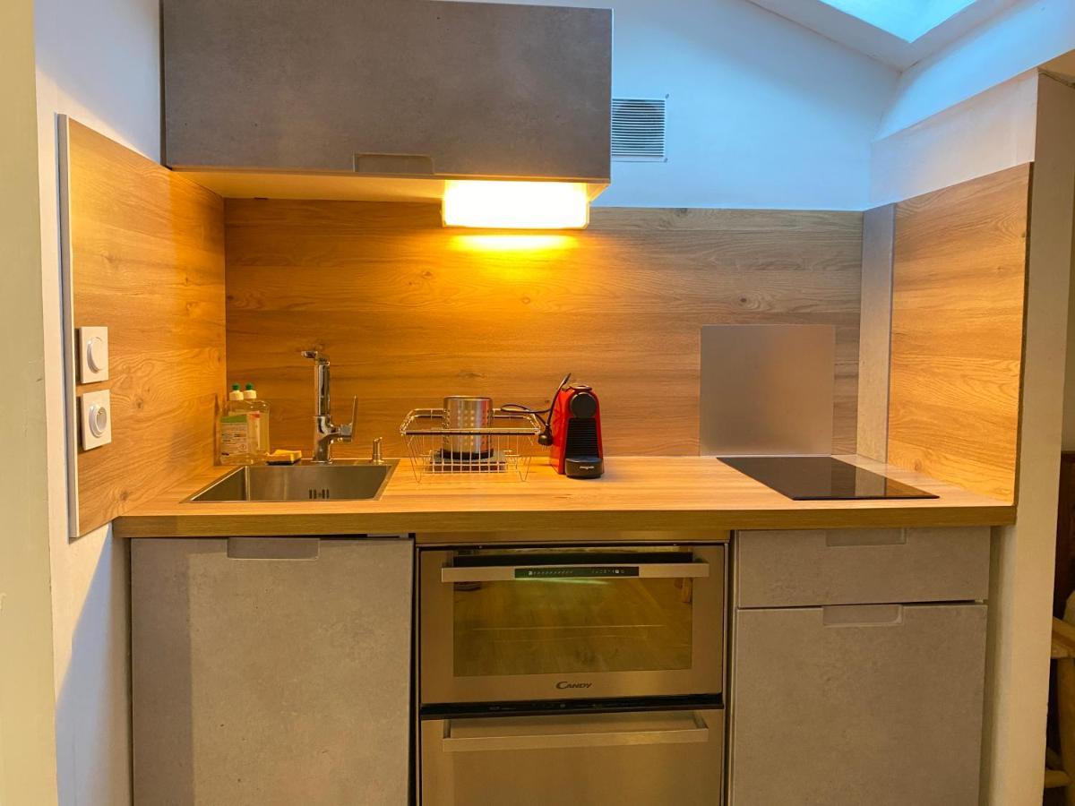 Joli Studio Renove Au Coeur De Каутерец Екстериор снимка